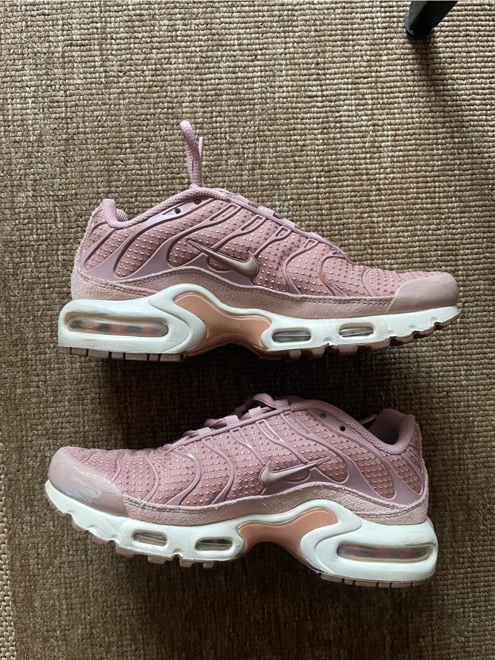 Nike Women’s Size 7 Pink Air Max TN Sneakers